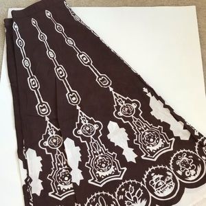 Beautiful pattern Midi length skirt for summer